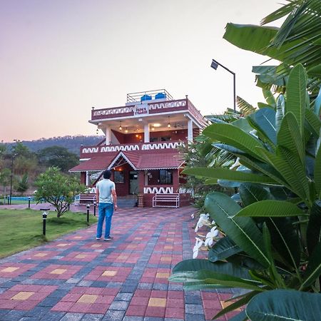 Vibe Meadows Villa With Private Swimming Pool Near Kashid Beach エクステリア 写真