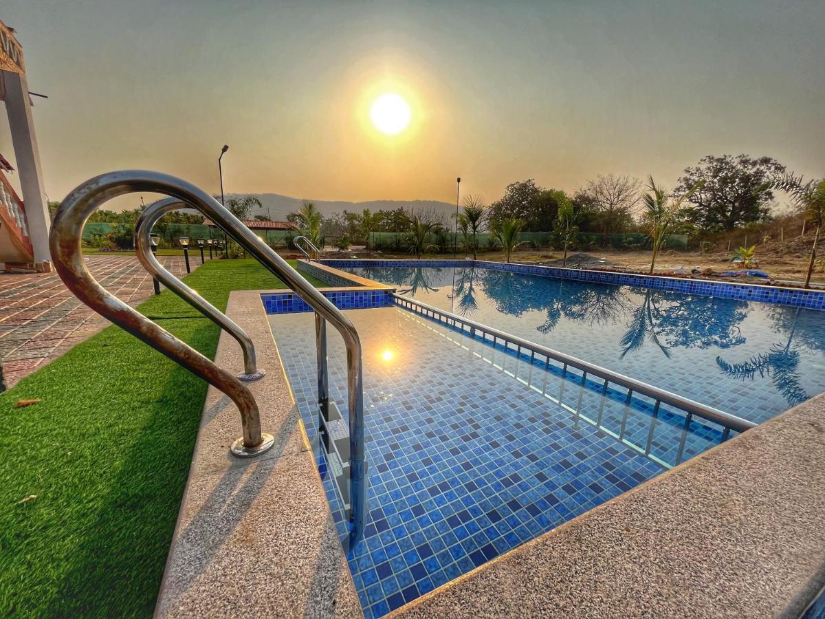 Vibe Meadows Villa With Private Swimming Pool Near Kashid Beach エクステリア 写真